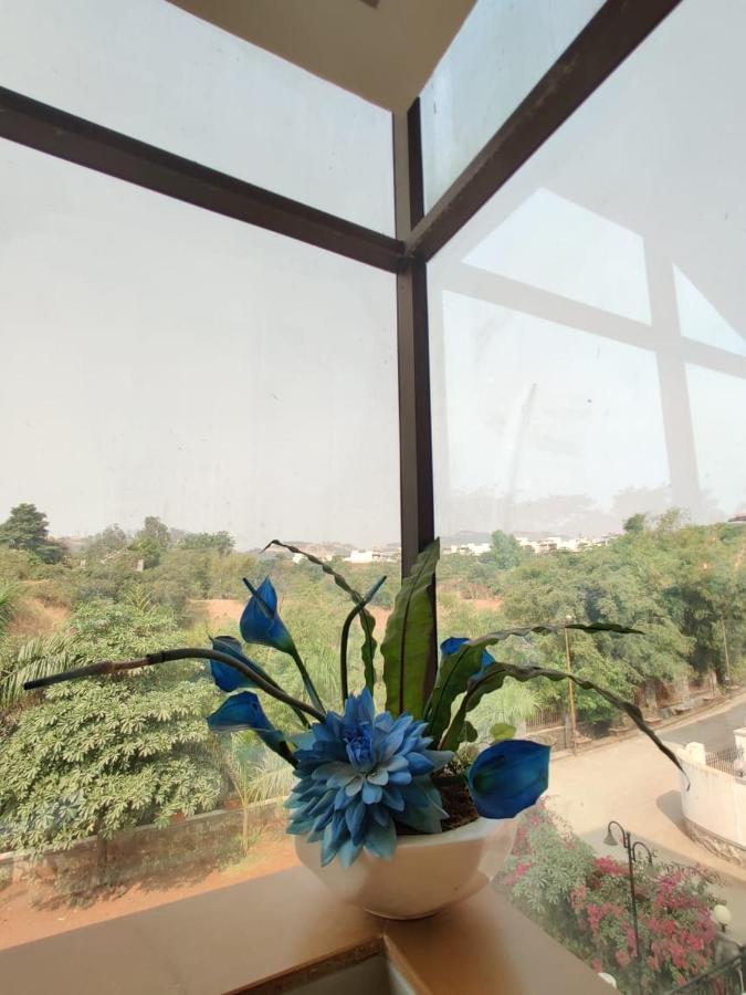 Karma - By Pine Villas Lonavala Eksteriør bilde
